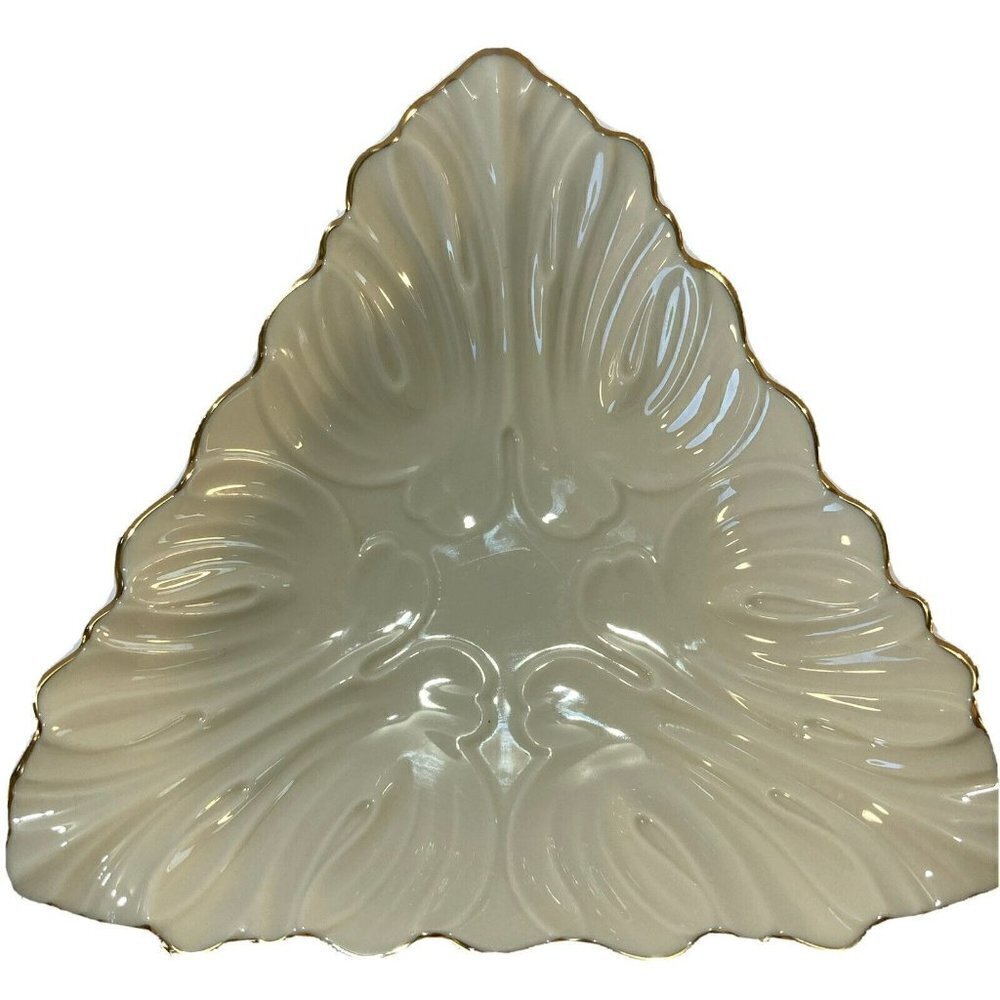 Lenox Porcelain Fine China Triad Dish Creamy White 24K Gold Trim USA -7"